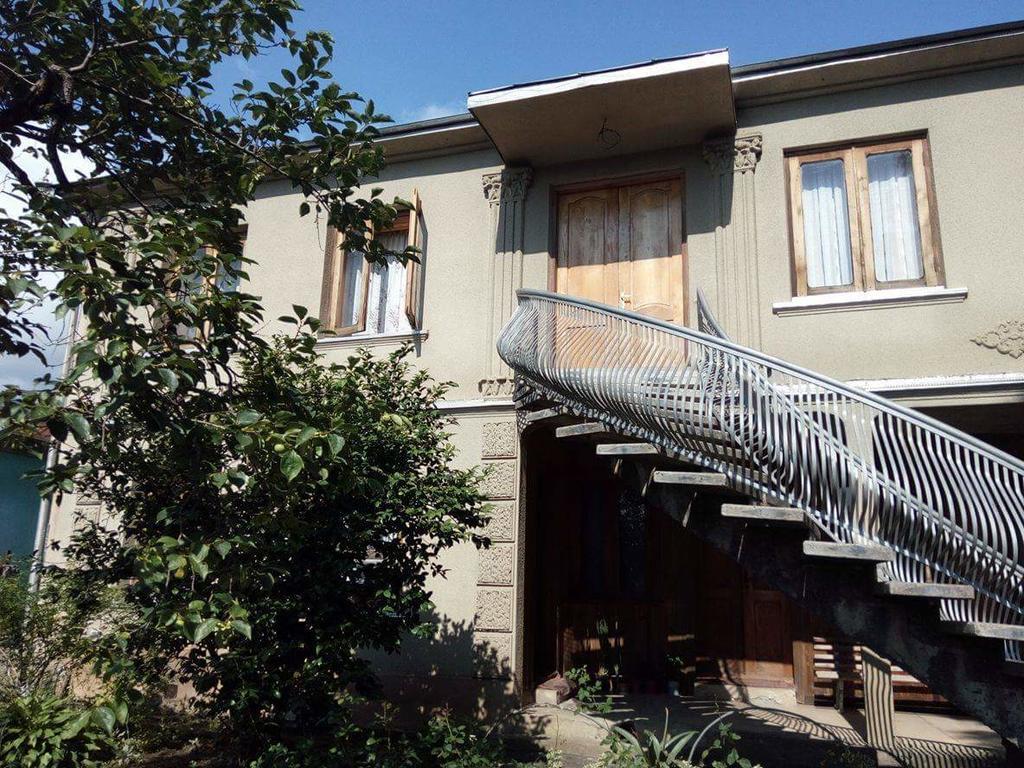 Гостевой дом Savanna House Jvari Экстерьер фото